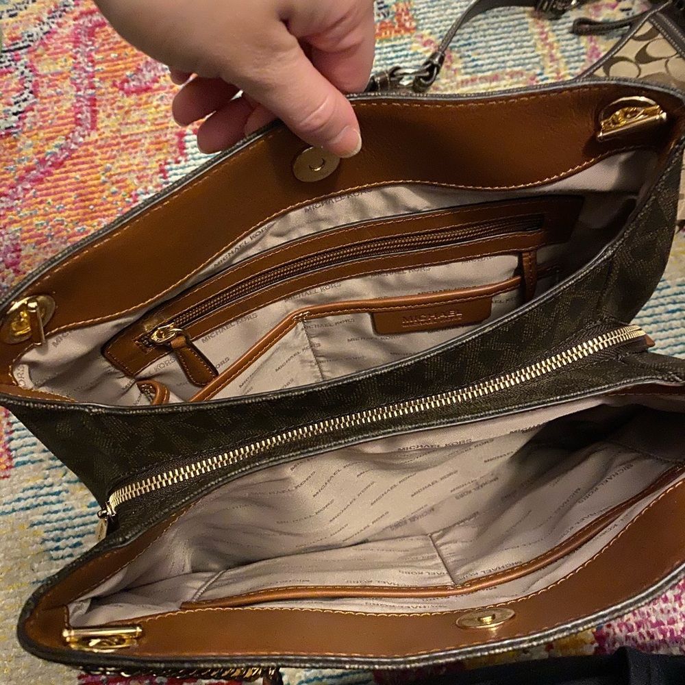 Michale Kors handbag